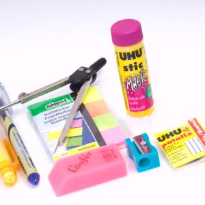 Kangaro K-7402 Beker met Pen/Gum/Lijm/Passer/Etc.